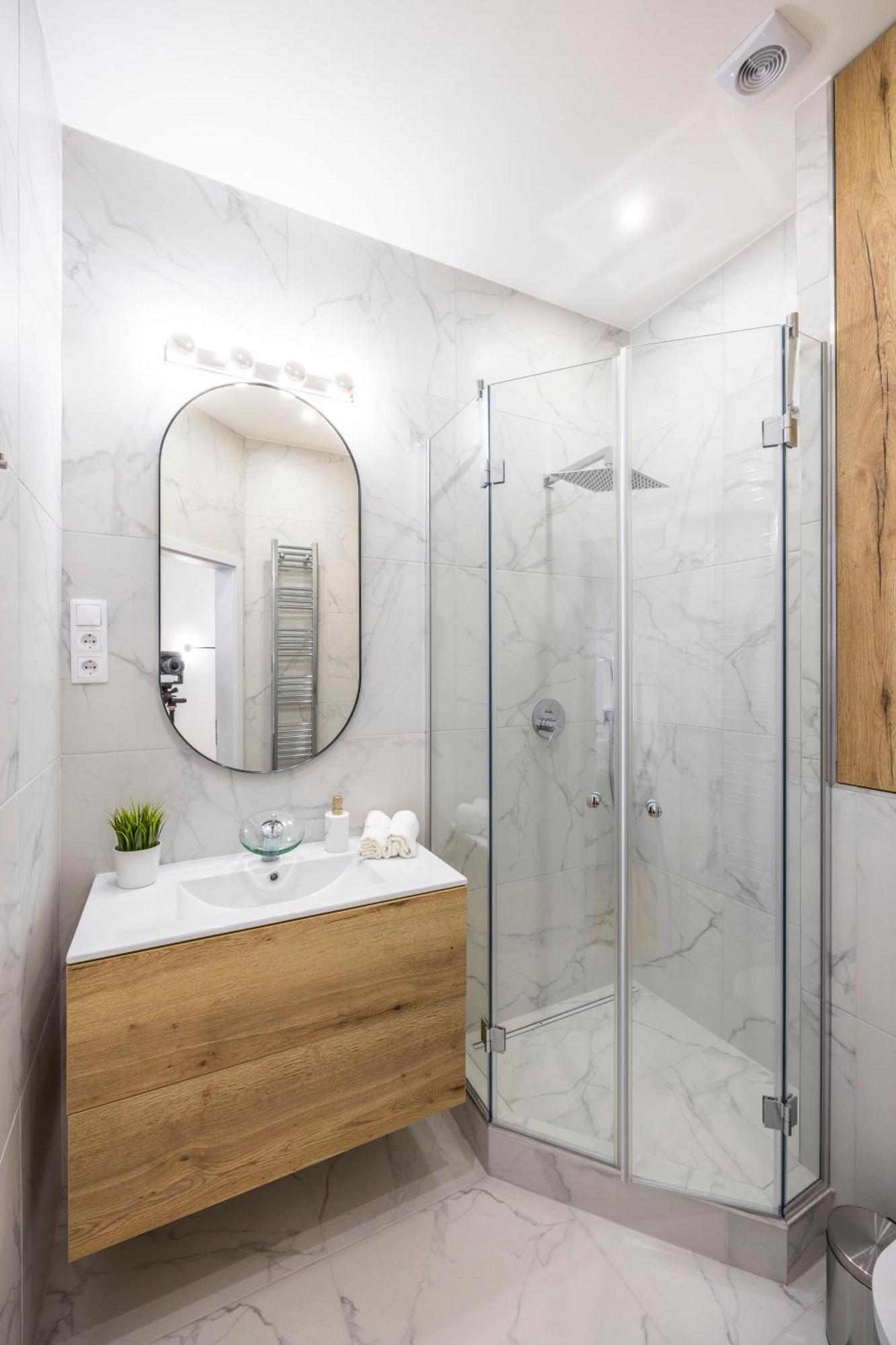Luxurious Central 4Bedrm 3Bathrm Residence W/ Balcony 布达佩斯 外观 照片