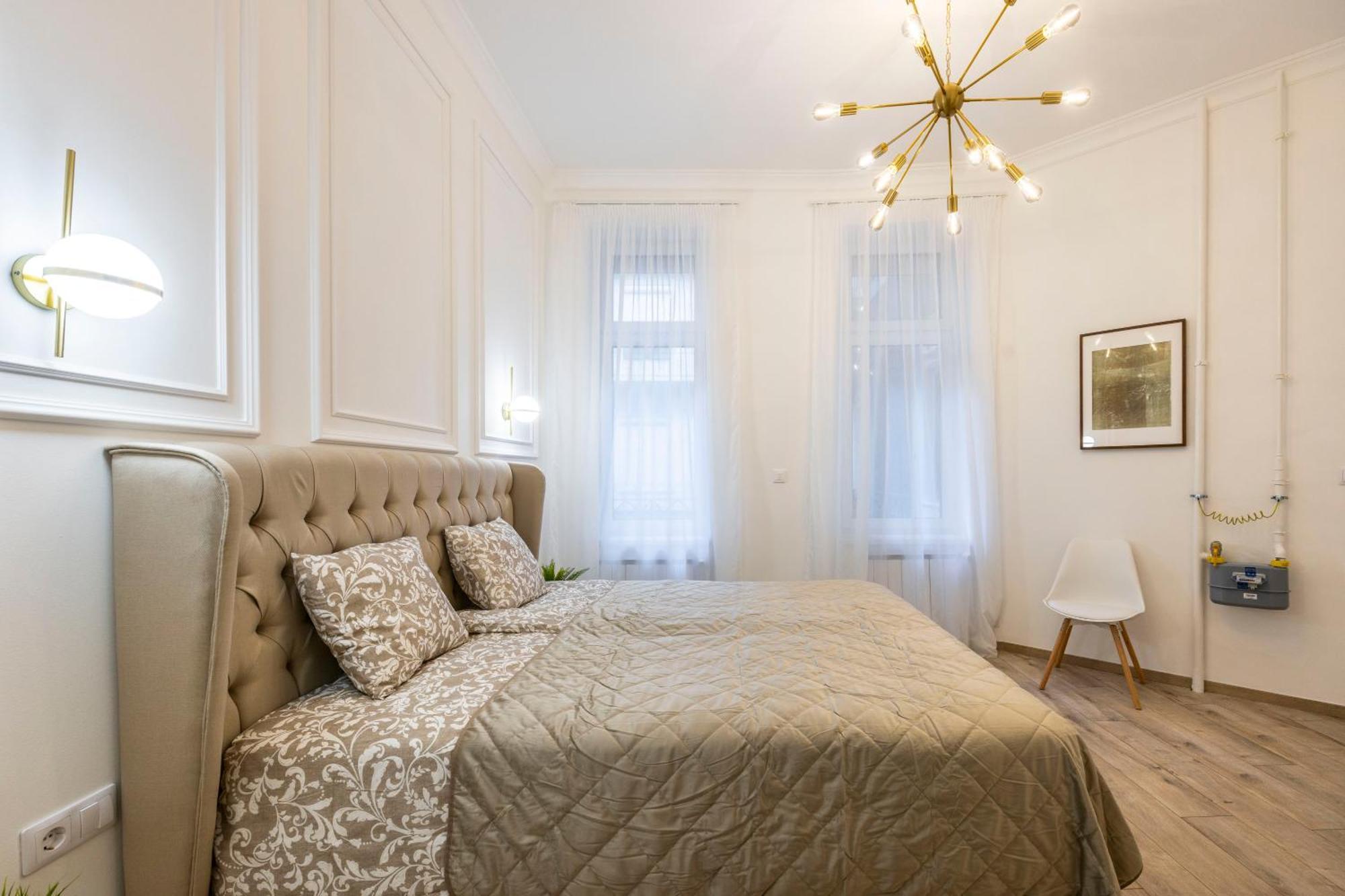 Luxurious Central 4Bedrm 3Bathrm Residence W/ Balcony 布达佩斯 外观 照片